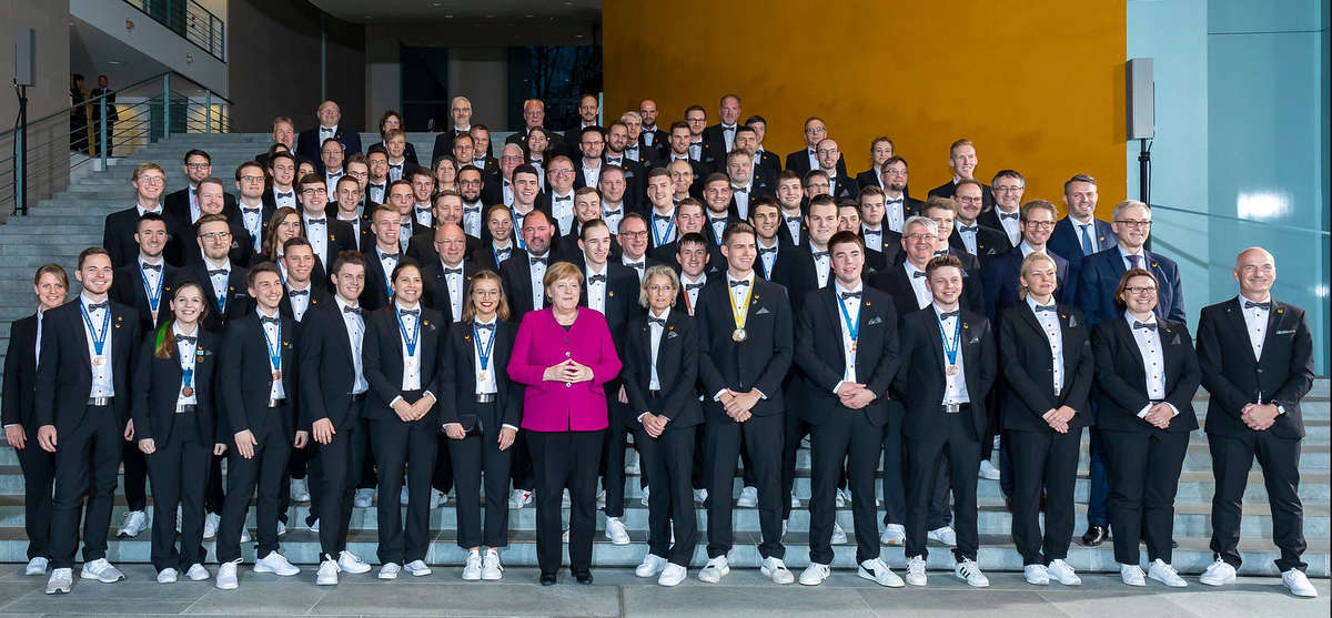 Screenshot 2019 12 05 Bundeskanzlerin Dr Angela Merkel empfängt Team Germany6